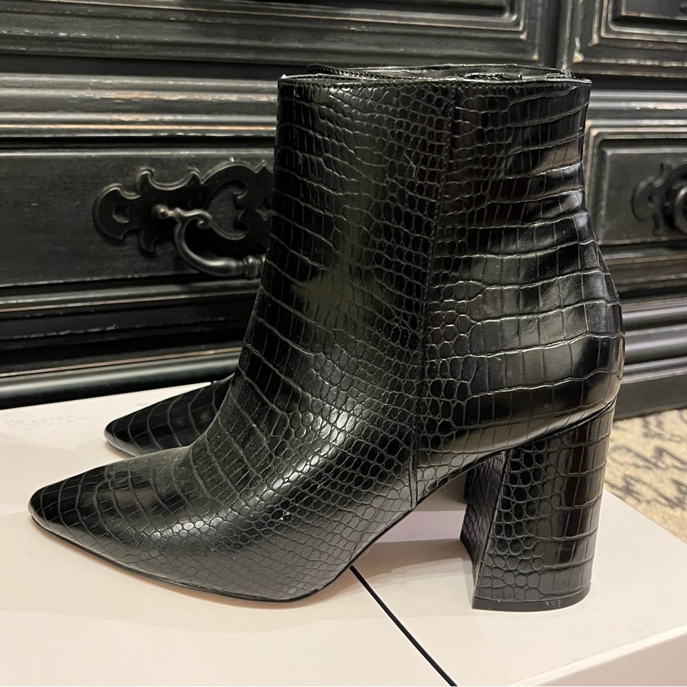 Express Black Faux Crocodile Bootie - Size 10